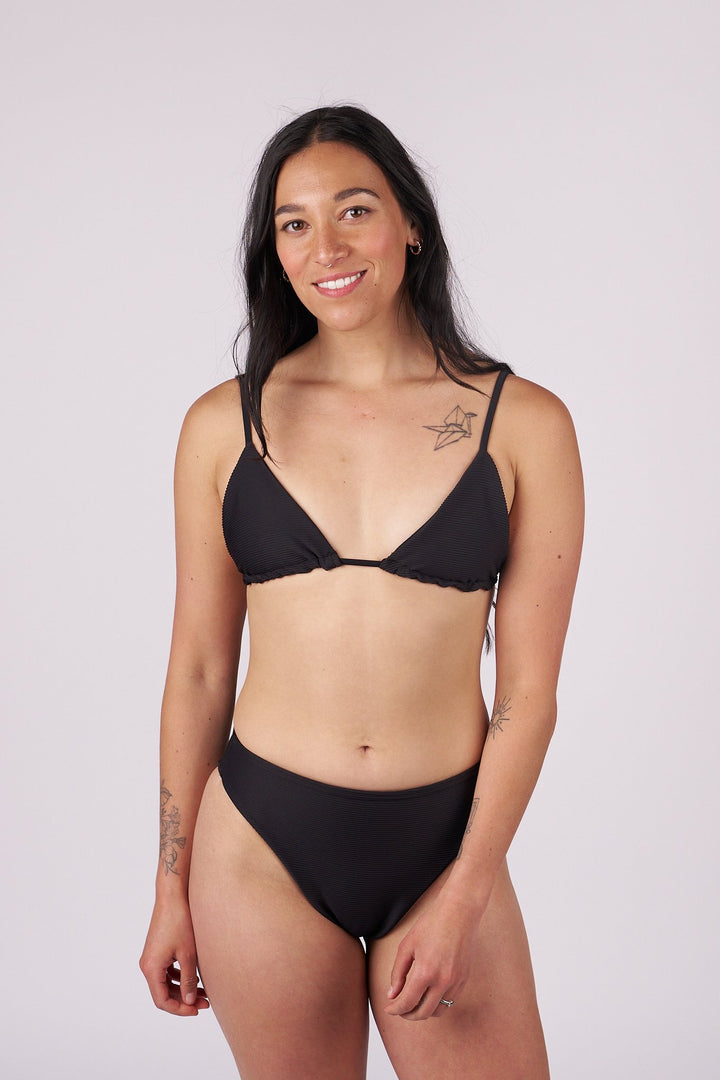 Nori Triangle Bikini Top - Ribbed Black